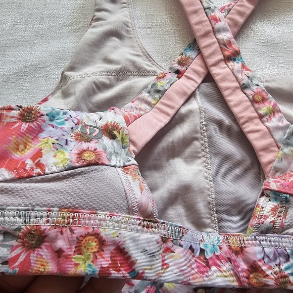 Lululemon‎ Womens Run Stuff Your Bra II Size 8 - Picture 10 of 16